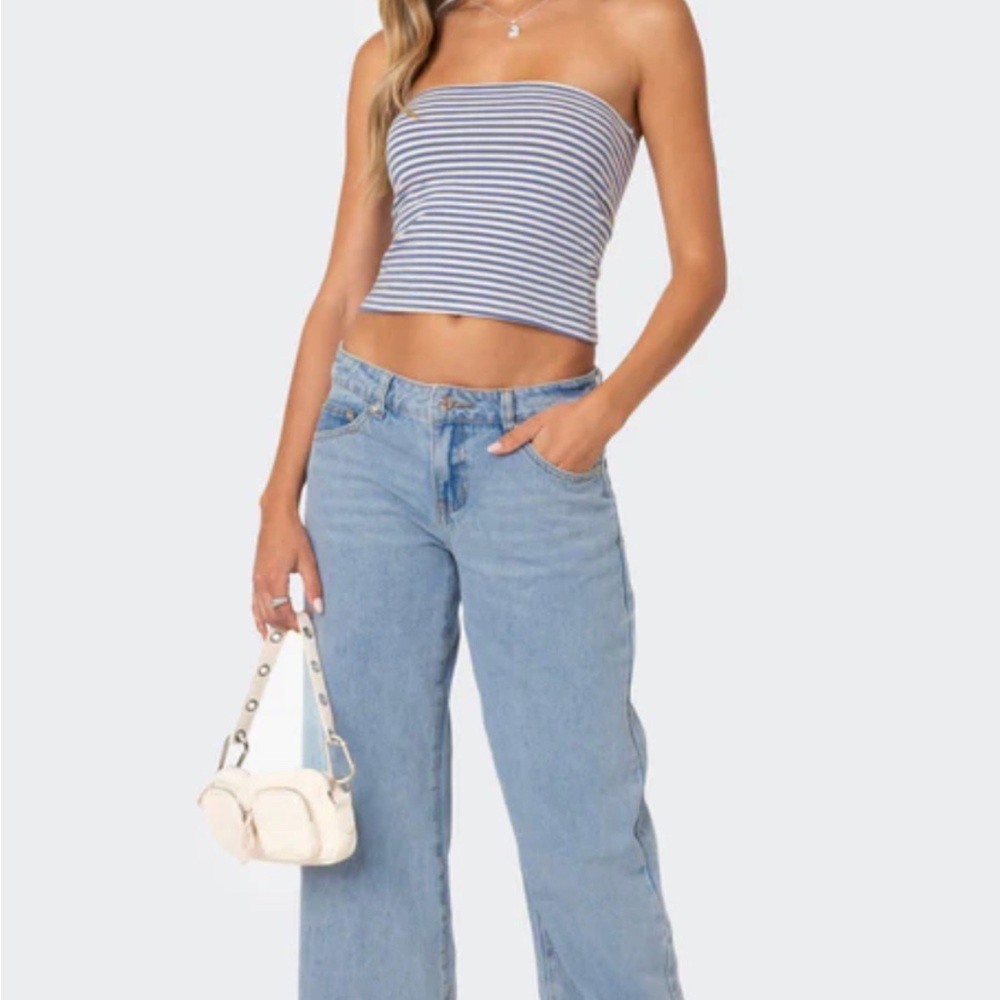 NWOT Edikted Raelynn Washed Low Rise Jeans